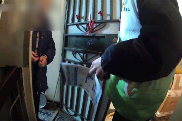 深夜老人差点被骗！手机里的这个功能赶紧给家人检查一下