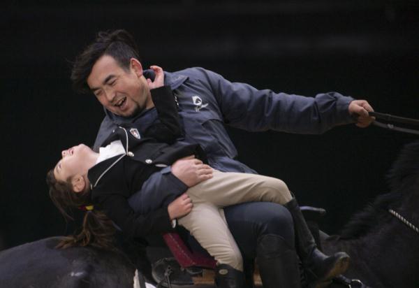 汗血马背上的萌宝骑手 汗血马背上的萌宝骑手