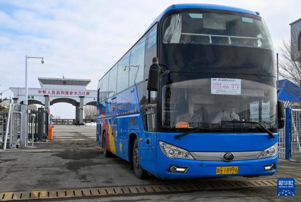 边检保障助力吉木乃口岸高效通关 边检保障助力吉木乃口岸高效通关