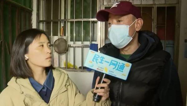 超过十年!楼道厨房成“钉子户”,烧饭重要还是安全重要? 超过十年!楼道厨房成“钉子户”,烧饭重要还是安全重要?