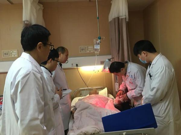 别不当回事!有人因0.5cm的伤口险遭截肢…很多人都忽视了 别不当回事!有人因0.5cm的伤口险遭截肢…很多人都忽视了