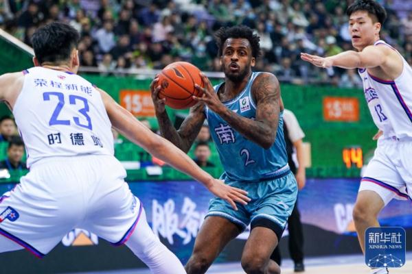 CBA常规赛｜南京头排苏酒胜天津先行者