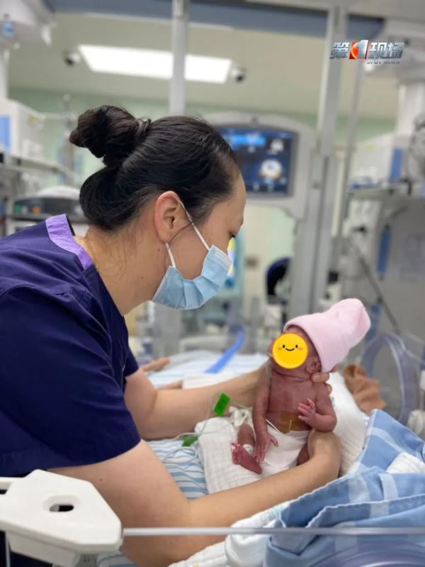 全国最小胎龄，出生仅450g！超早产儿“肉肉”今日出院！