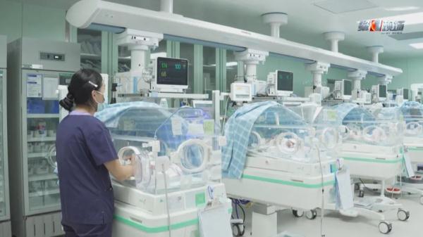 全国最小胎龄，出生仅450g！超早产儿“肉肉”今日出院！