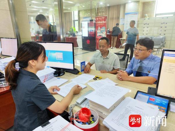 “预付卡”陷阱如何破解？ 检察机关支持起诉，28名消费者获退一赔三！