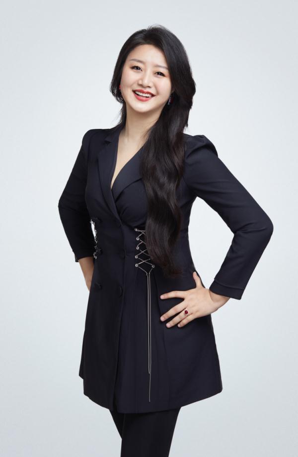 U30专访｜蒿慧文：纳米世界的分子彩妆师