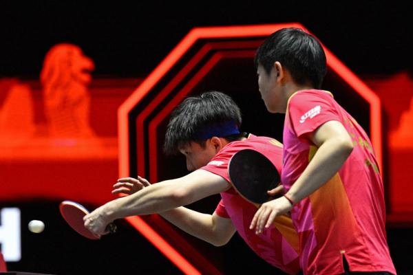 乒乓球|WTT新加坡大满贯：孙颖莎/王楚钦晋级混双半决赛