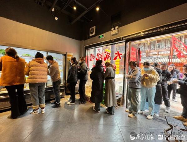 杀疯了！济南6天开了4家，天天爆满，网友：泼天的富贵轮到了甘肃