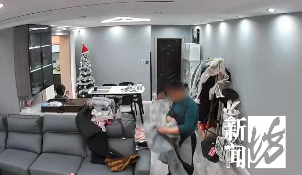 上海这户人家,摄像头拍下女主人背后、鬼鬼祟祟的她 上海这户人家,摄像头拍下女主人背后、鬼鬼祟祟的她