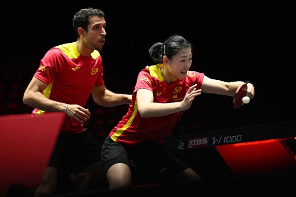 乒乓球|WTT新加坡大满贯：孙颖莎/王楚钦晋级混双半决赛