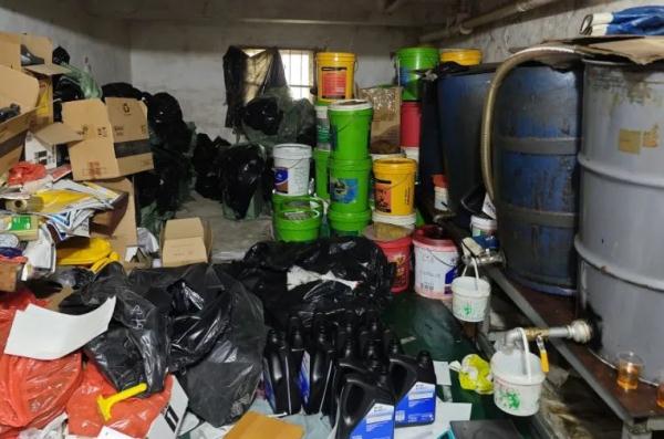 涉案200万!警方破获一起假冒机油案 涉案200万!警方破获一起假冒机油案