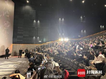 值不值?明星路演电影票炒至上千元一张 值不值?明星路演电影票炒至上千元一张