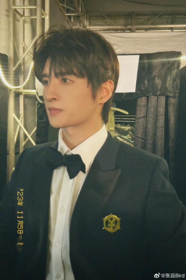 男歌手回应患“躁郁症”!医生建议→ 男歌手回应患“躁郁症”!医生建议→