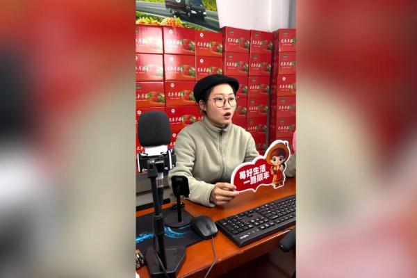 牛牪犇！“00后”女生返乡当牛倌