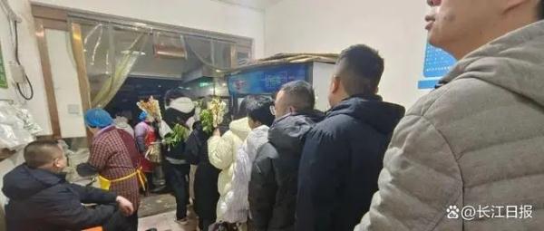 继淄博和哈尔滨后，甘肃天水麻辣烫火了！有人跨越2700公里专程去吃，当地文旅“放大招”