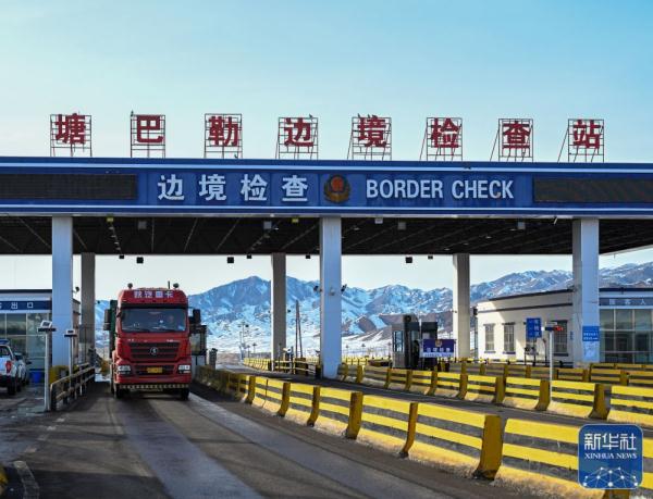 探访中蒙边境塔克什肯口岸