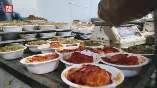 “淋巴肉”竟做成梅菜扣肉,厂家负责人:我不吃 “淋巴肉”竟做成梅菜扣肉,厂家负责人:我不吃