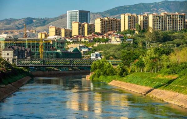 这里的火车,时速只有25公里! 这里的火车,时速只有25公里!