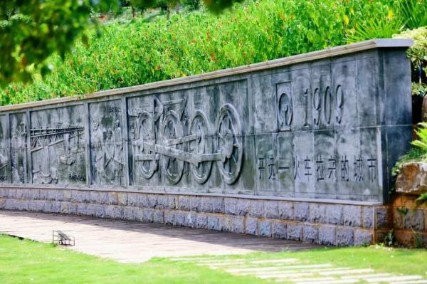 这里的火车,时速只有25公里! 这里的火车,时速只有25公里!