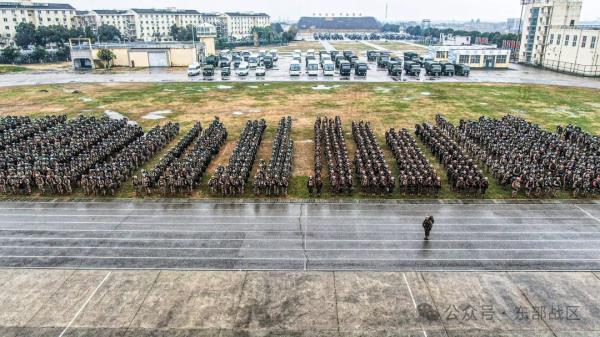 酷图|武警热血练兵图来了 酷图|武警热血练兵图来了