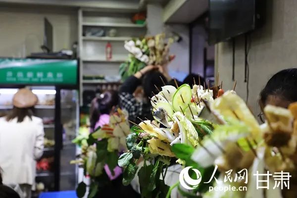 “你只管来吃麻辣烫，剩下的交给天水”