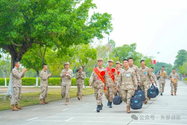 春季入伍新兵,入营! 春季入伍新兵,入营!