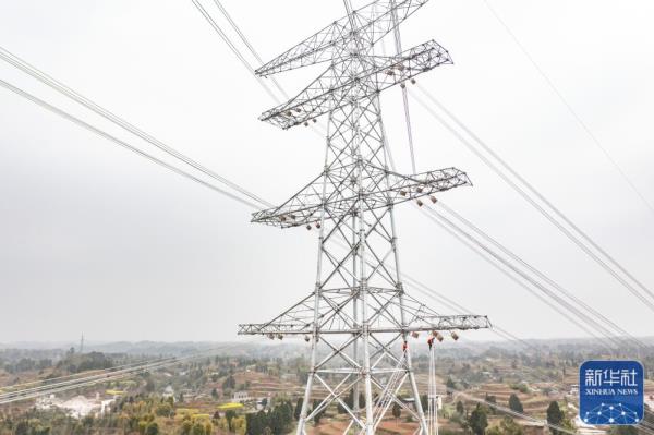 川渝1000千伏特高压交流工程重庆段全线贯通 川渝1000千伏特高压交流工程重庆段全线贯通