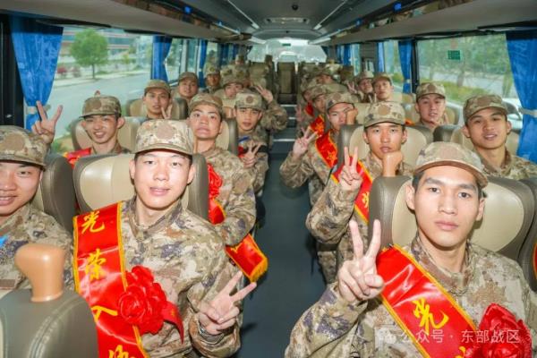 春季入伍新兵,入营! 春季入伍新兵,入营!