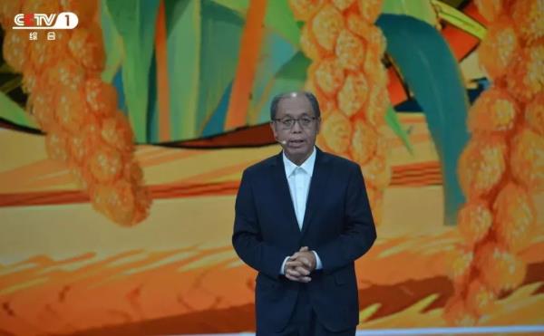 这两人坐在一起，让人莫名安心！