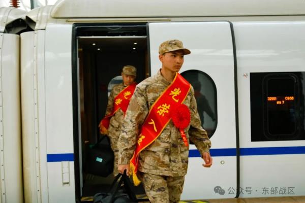 春季入伍新兵,入营! 春季入伍新兵,入营!