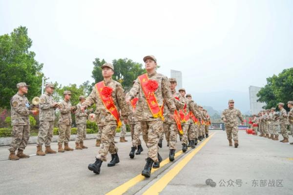 春季入伍新兵,入营! 春季入伍新兵,入营!