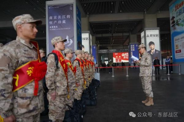 春季入伍新兵,入营! 春季入伍新兵,入营!