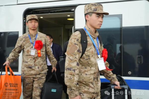 春季入伍新兵,入营! 春季入伍新兵,入营!