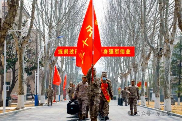 春季入伍新兵,入营! 春季入伍新兵,入营!