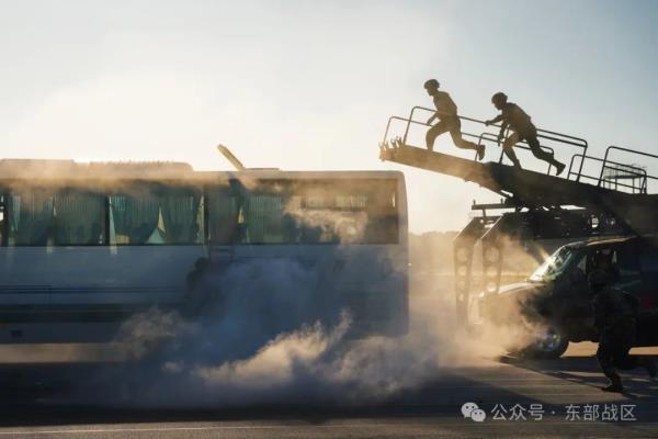 酷图|武警热血练兵图来了 酷图|武警热血练兵图来了