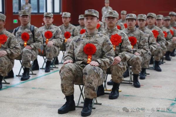 春季入伍新兵,入营! 春季入伍新兵,入营!