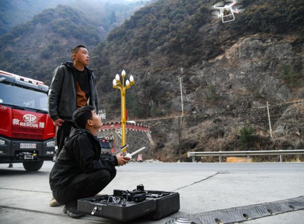 四川森林火灾救援