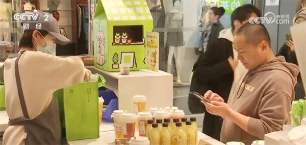 一线市场延续火热、县域“上行”释放潜能 我国餐饮消费持续复苏