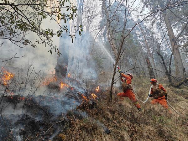 四川森林火灾救援