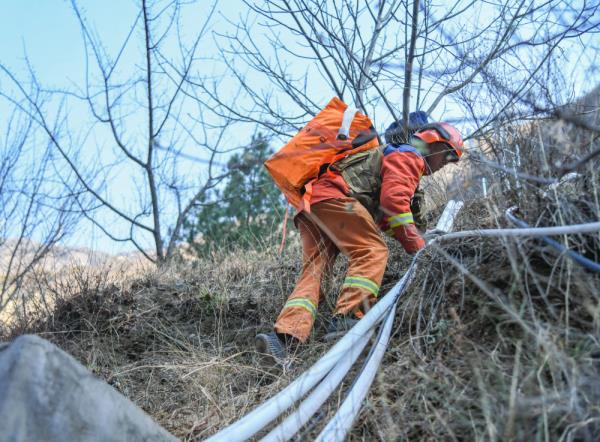 四川森林火灾救援