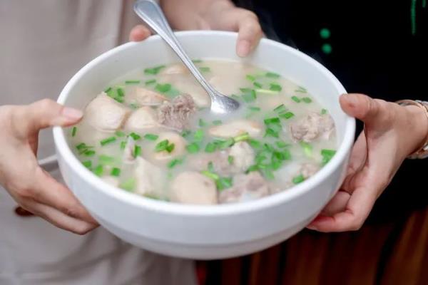 浙江社牛女老师喊话邓超:到我家吃饭! 浙江社牛女老师喊话邓超:到我家吃饭!