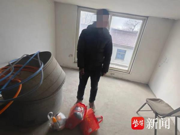 连偷内衣12次，“恋物癖”男子被抓获