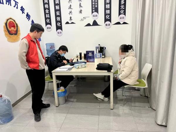 杭州单亲妈妈找男朋友，14岁儿子却果断报警！