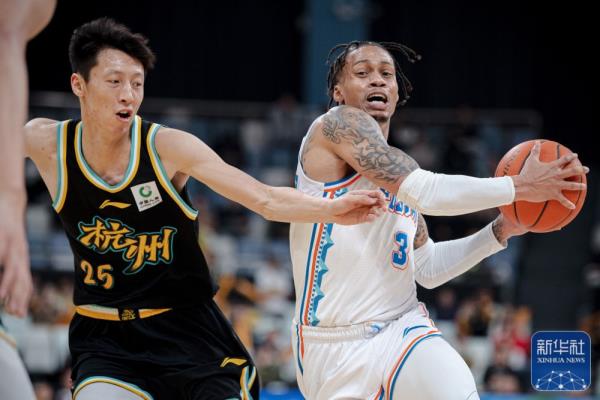 CBA常规赛 | 浙江东阳光药胜福建浔兴股份 CBA常规赛 | 浙江东阳光药胜福建浔兴股份