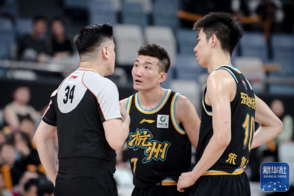 CBA常规赛 | 浙江东阳光药胜福建浔兴股份 CBA常规赛 | 浙江东阳光药胜福建浔兴股份
