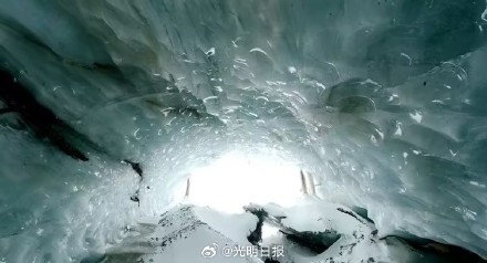 西藏边坝县又发现一处双层冰洞