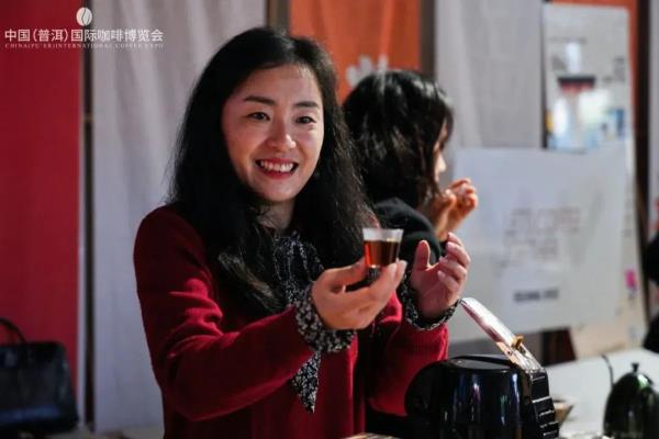 “边喝咖啡边上课”？还得是云南