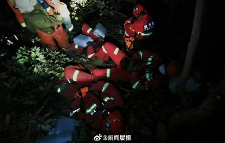 今天，致敬中国军人最美睡姿