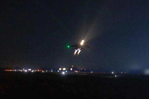 向战奋飞!未来空中战场的“刀尖剑锋” 向战奋飞!未来空中战场的“刀尖剑锋”