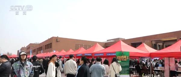 持续发力稳就业 夯实民生之本 释放“民生温度” 持续发力稳就业 夯实民生之本 释放“民生温度”